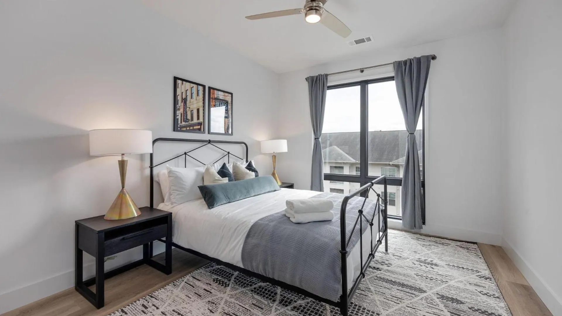 Harmony Hideout - Odyssey - Heart Of Midtown Villa Nashville 0*,  United States