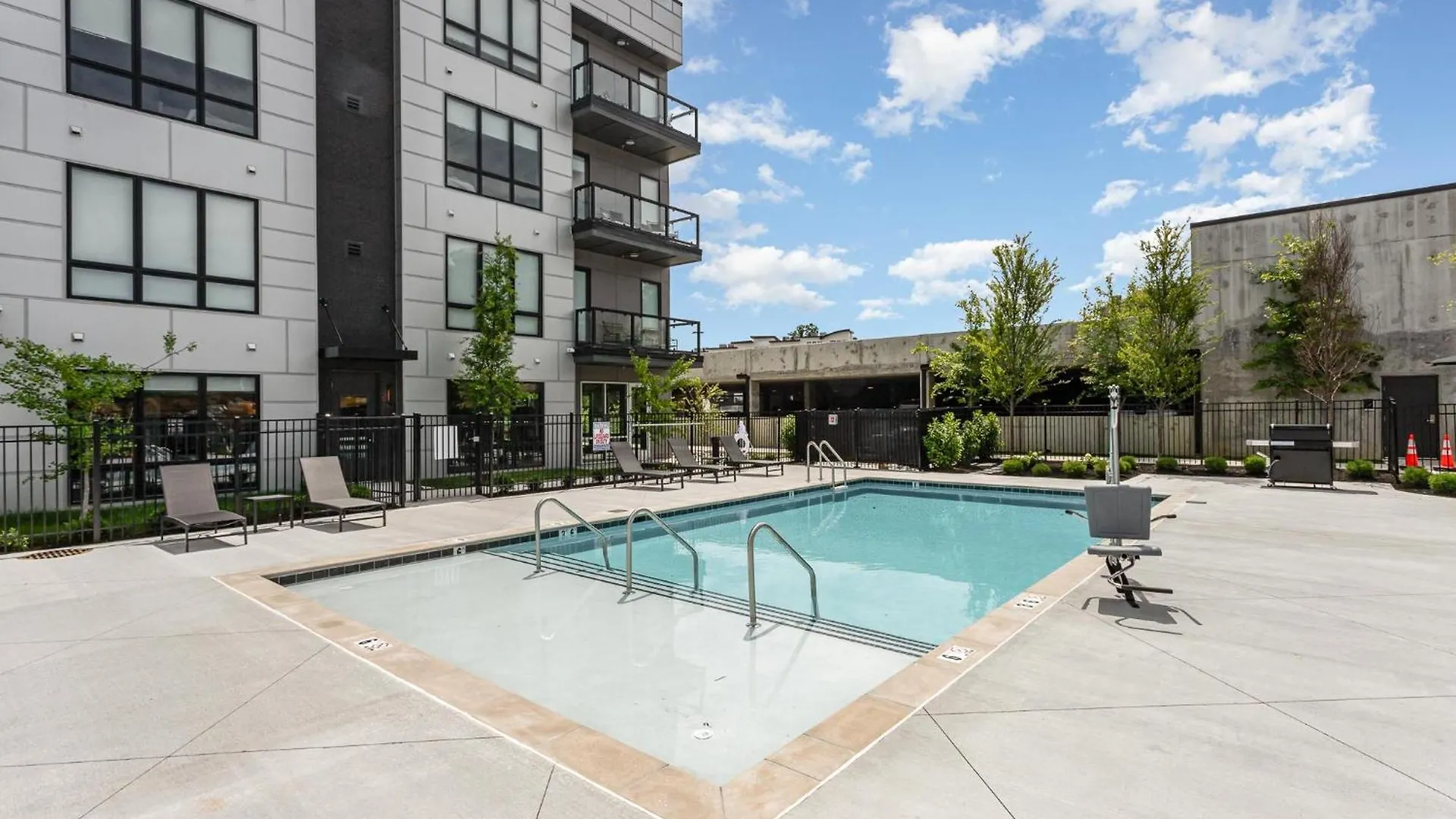 Harmony Hideout - Odyssey - Heart Of Midtown Villa Nashville 0*,  United States